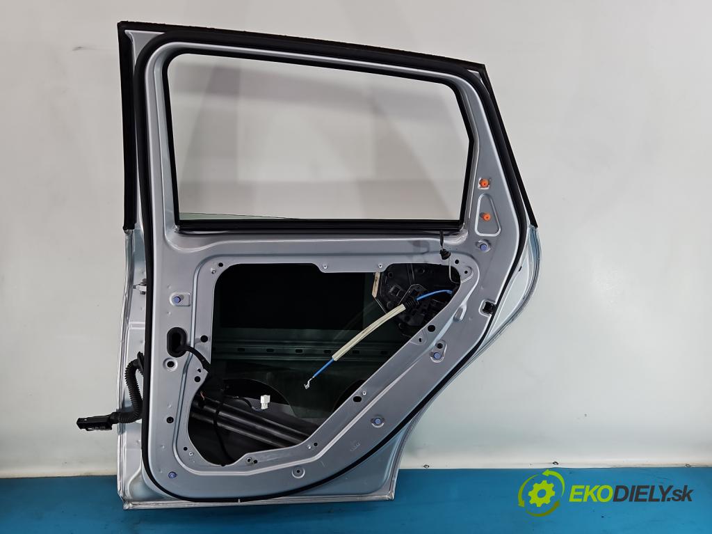 Mercedes B W246  2011-2018 2.1 cdi 136hp automatic 100 kW 2143 cm3 5- dveře zadní pravé  (Klika dveří ostatní)