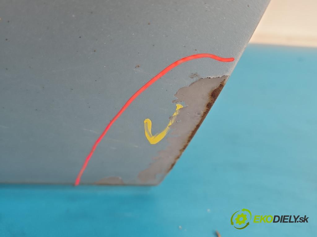 Mercedes B W246  2011-2018 2.1 cdi 136 HP automatic 100 kW 2143 cm3 5- dvere predné pravé  (Kľučka dverí ostatné)