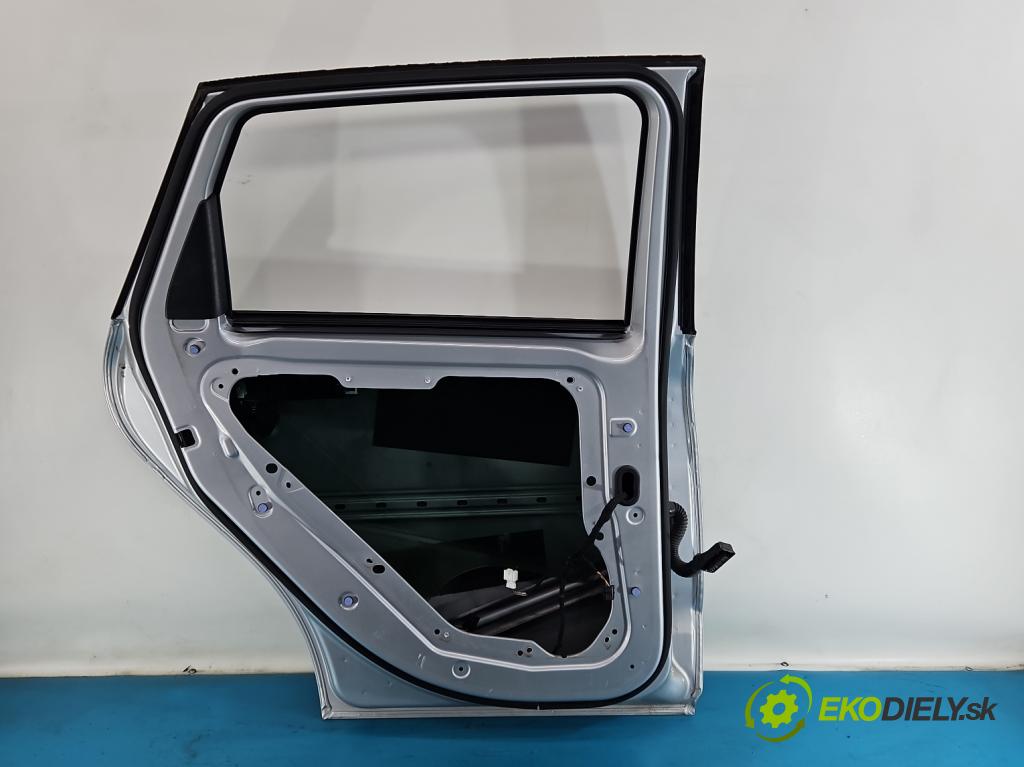 Mercedes B W246  2011-2018 2.1 cdi 136hp automatic 100 kW 2143 cm3 5- dveře zadní levé  (Klika dveří ostatní)