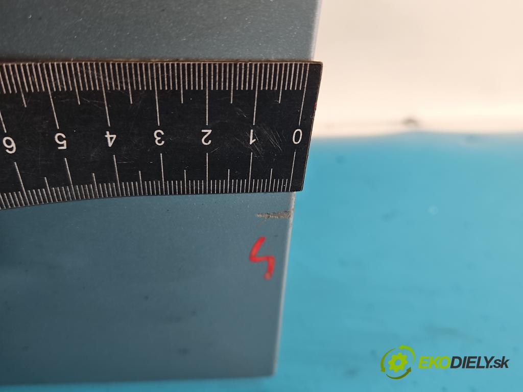 Mercedes B W246  2011-2018 2.1 cdi 136 HP automatic 100 kW 2143 cm3 5- dvere predné ľavé  (Kľučka dverí ostatné)