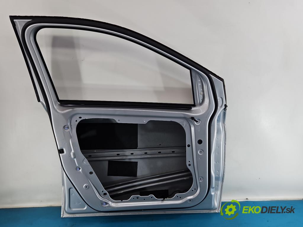 Mercedes B W246  2011-2018 2.1 cdi 136 HP automatic 100 kW 2143 cm3 5- dvere predné ľavé  (Kľučka dverí ostatné)