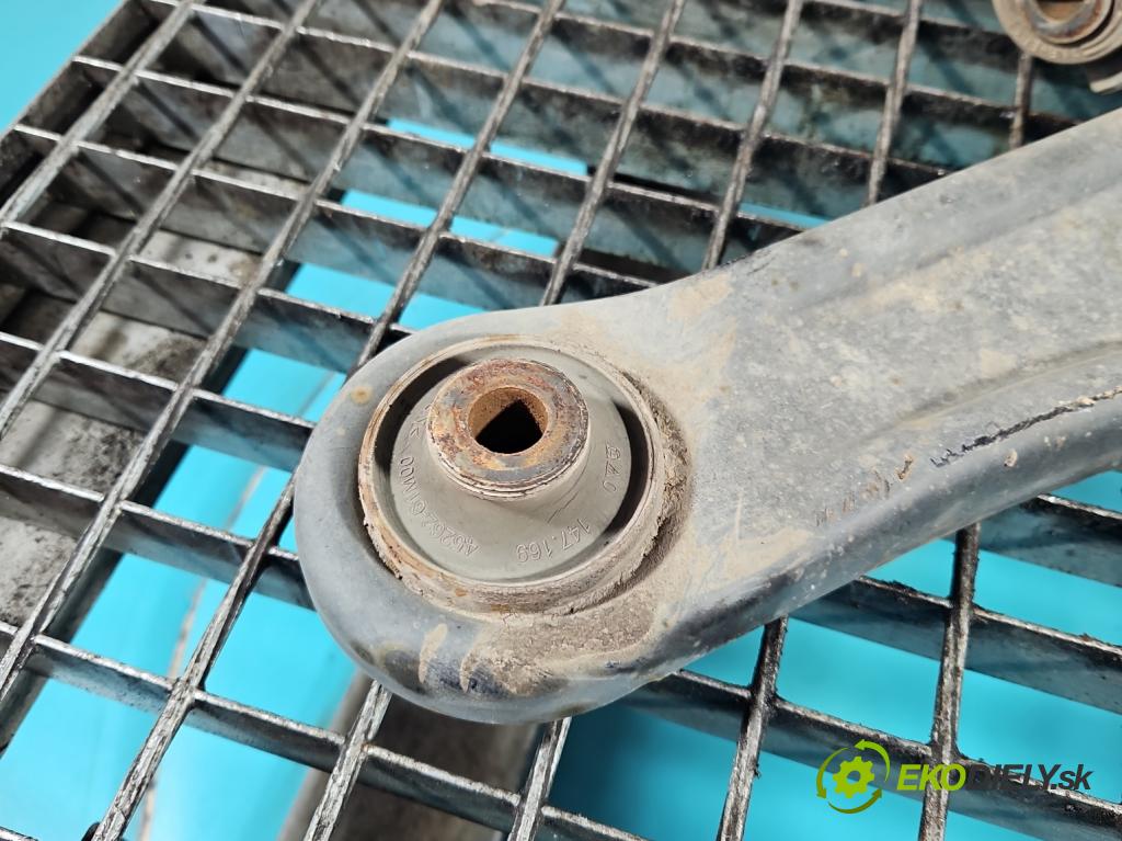 Suzuki SX4 S-Cross 2013-2021 1.4 T 129 hp manual 95 kW 1373 cm3 5- přední pravý  (Klika dveří ostatní)