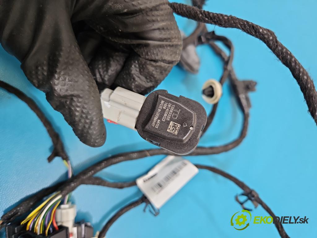 Opel Insignia B 2017-2022 2.0 T 260 HP automatic 191 kW 1998 cm3 5- Zväzok: dvere predné pravých 39133593