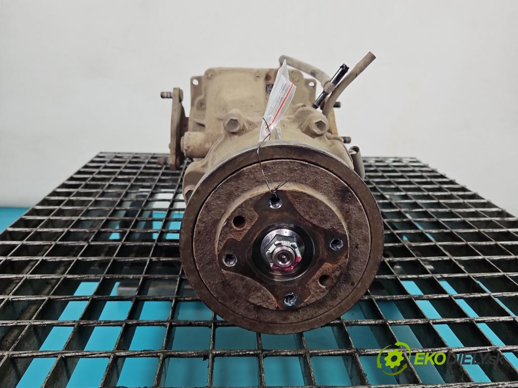 Suzuki SX4 S-Cross 2013-2021 1.4 T 129 HP manual 95 kW 1373 cm3 5- Most: zadní: