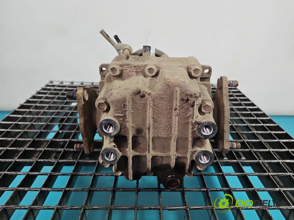 Suzuki SX4 S-Cross 2013-2021 1.4 T 129 HP manual 95 kW 1373 cm3 5- Most: zadní: