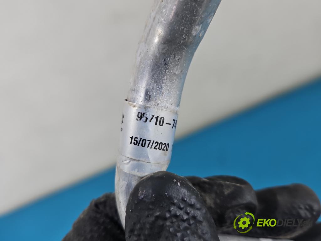 Suzuki SX4 S-Cross 2013-2021 1.4 T 129 HP manual 95 kW 1373 cm3 5- rúrka klimatizácie 95710-74S00