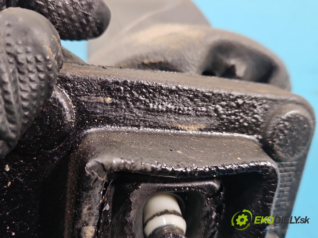 Peugeot Partner I 1996-2008 1.6 hdi 75 hp manual 55.2 kW 1560 cm3 5- kulisa změny stupňová  (Řadicí páka (kulisa) )