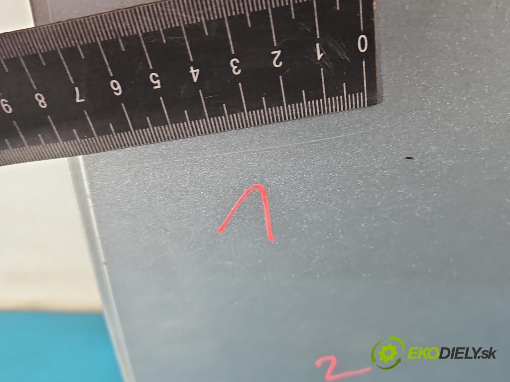 Honda CR-V II 2001-2006 2.0 16V 150 HP manual 110 kW 1998 cm3 5- dvere zadné ľavé  (Kľučka dverí ostatné)