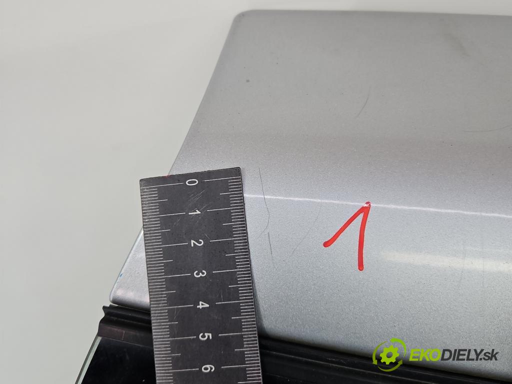 Honda CR-V II 2001-2006 2.0 16V 150 HP manual 110 kW 1998 cm3 5- zadna kufor  (Kapota zadná (kufor))