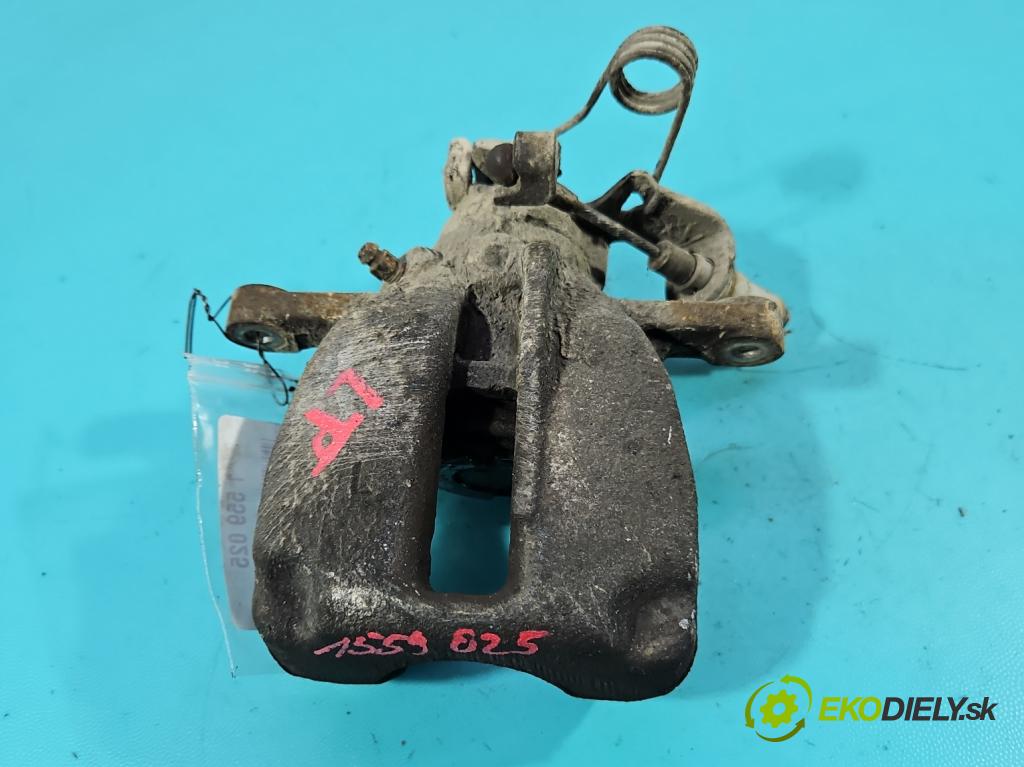 Fiat Scudo II 2006-2016 2.0 jtd 120 hp manual 88 kW 1997 cm3 5- brzdič zadní levý  (Klika dveří ostatní)