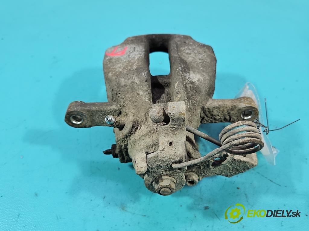 Fiat Scudo II 2006-2016 2.0 jtd 120 HP manual 88 kW 1997 cm3 5- brzdič zadné pravý  (Kľučka dverí ostatné)