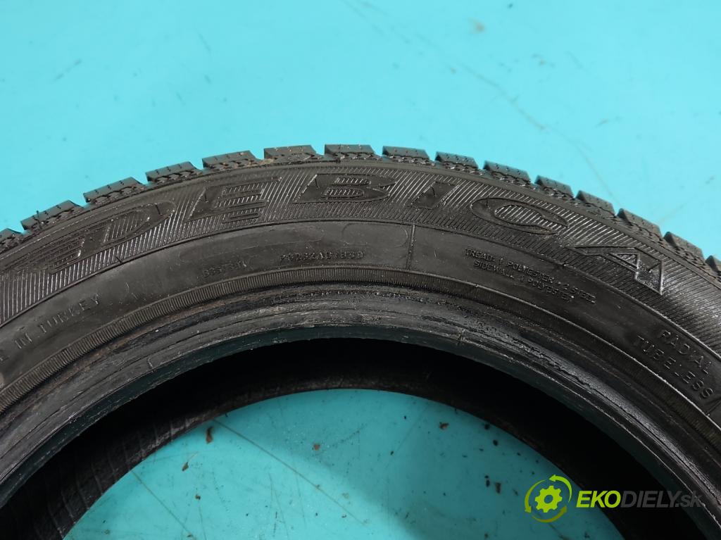 Toyota Aygo 2005-2014 1.0 12V 68 HP manual 50 kW 998 cm3 5- pneumatika zimné pár