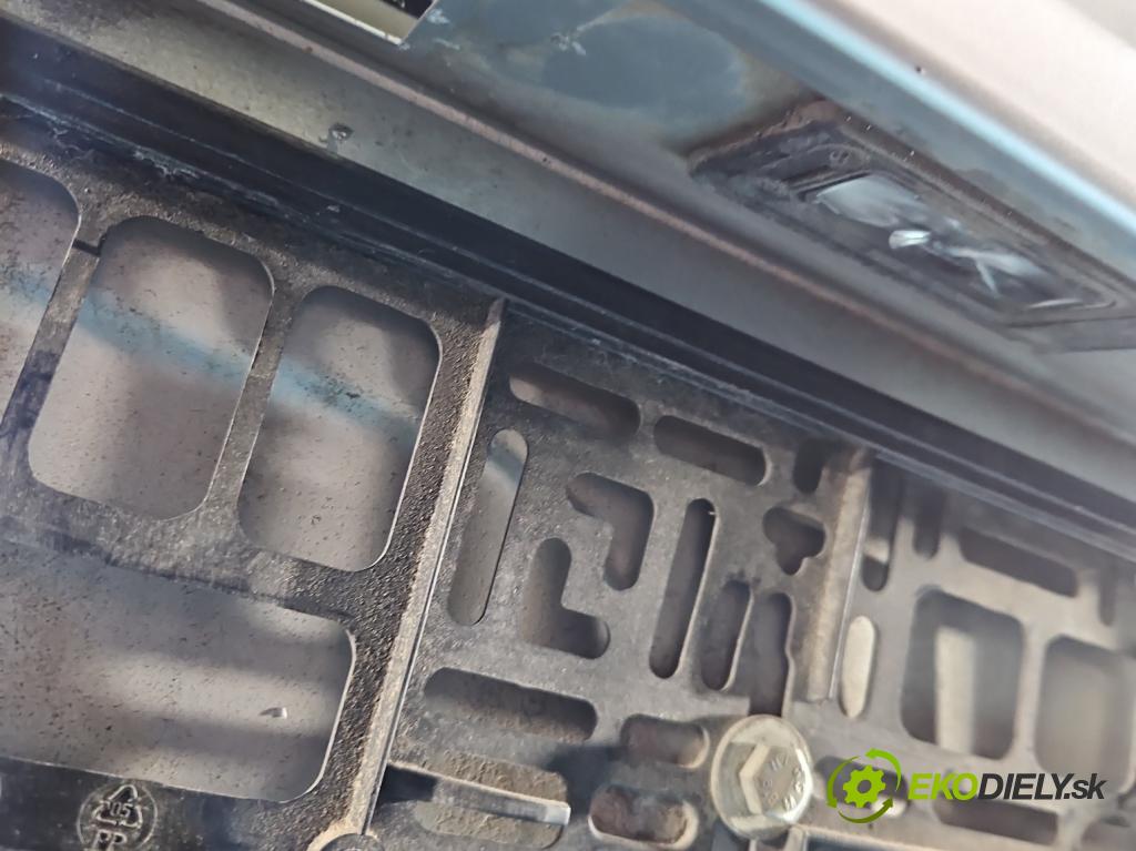 Skoda Scala 2019- 1.5 TSI 150 HP manual 110 kW 1498 cm3 5- zadna kufor  (Kapota zadná (kufor))