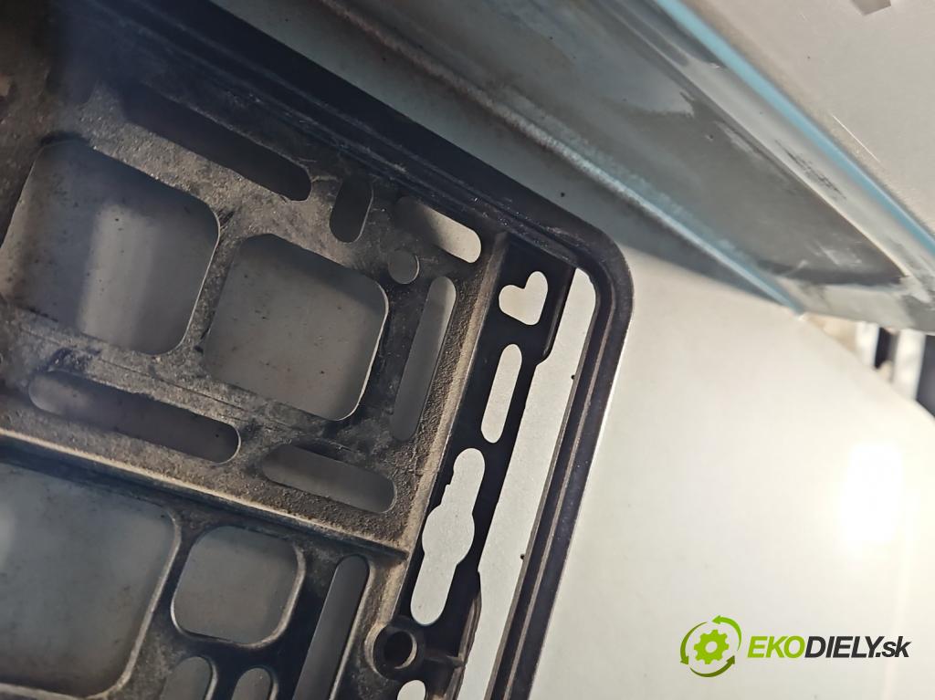 Skoda Scala 2019- 1.5 TSI 150 HP manual 110 kW 1498 cm3 5- zadna kufor  (Kapota zadná (kufor))