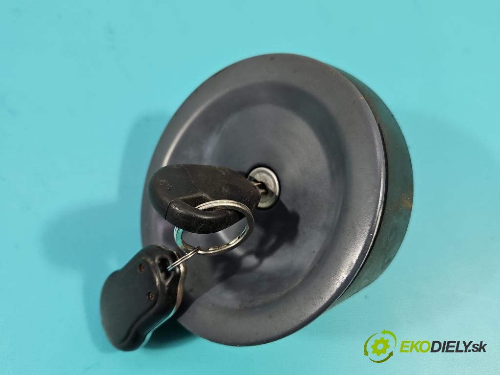 Citroen Berlingo I 1996-2008 2.0 hdi 90 HP manual 66 kW 1997 cm3 5- Zástrčka: nádrže palivo