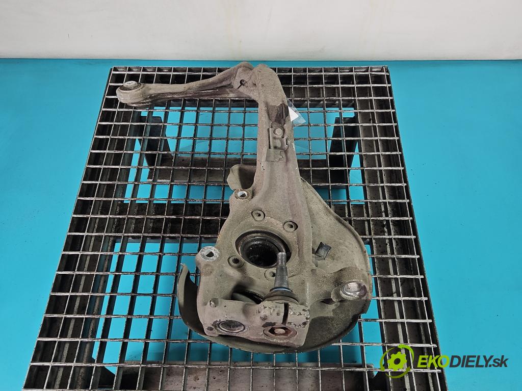 Audi A4 B8 2007-2015 2.0 tdi 143 HP manual 105 kW 1968 cm3 5- náboj ľavé  (Náboj kolesa)