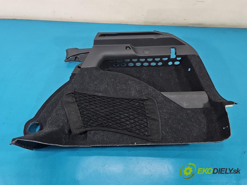 Skoda Scala 2019- 1.5 TSI 150 HP manual 110 kW 1498 cm3 5- Čalounictví: kufra: pravé 657867428D