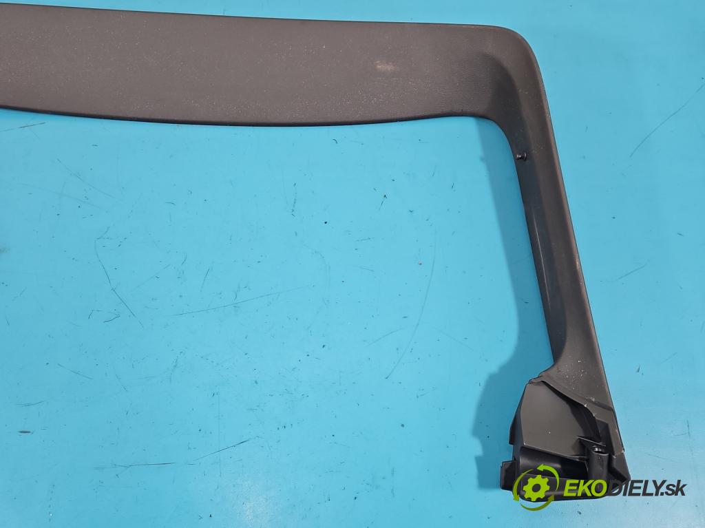 Skoda Scala 2019- 1.5 TSI 150 HP manual 110 kW 1498 cm3 5- Čalounictví: kufrové dvere 657867605