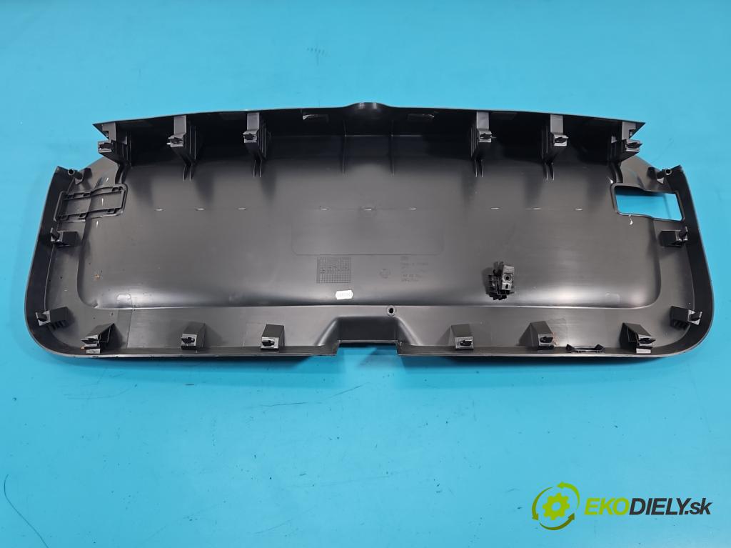 Skoda Scala 2019- 1.5 TSI 150 HP manual 110 kW 1498 cm3 5- Čalounictví: kufrové dvere 657867605