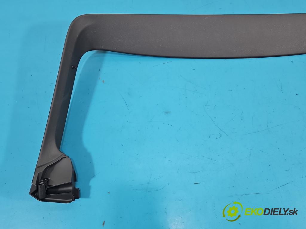 Skoda Scala 2019- 1.5 TSI 150 HP manual 110 kW 1498 cm3 5- Čalounictví: kufrové dvere 657867605