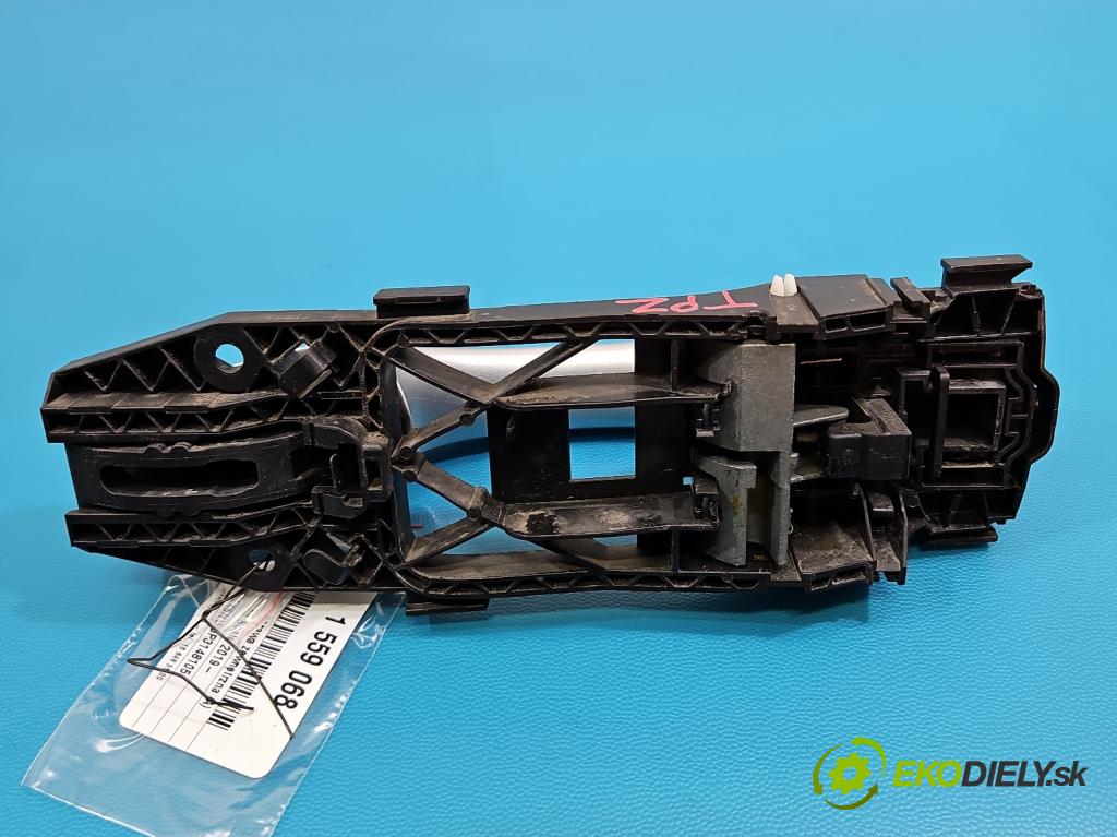 Skoda Scala 2019- 1.5 TSI 150 HP manual 110 kW 1498 cm3 5- rukoväť zadné pravé mimo: 5N0839885H (Kľučka dverí ostatné)