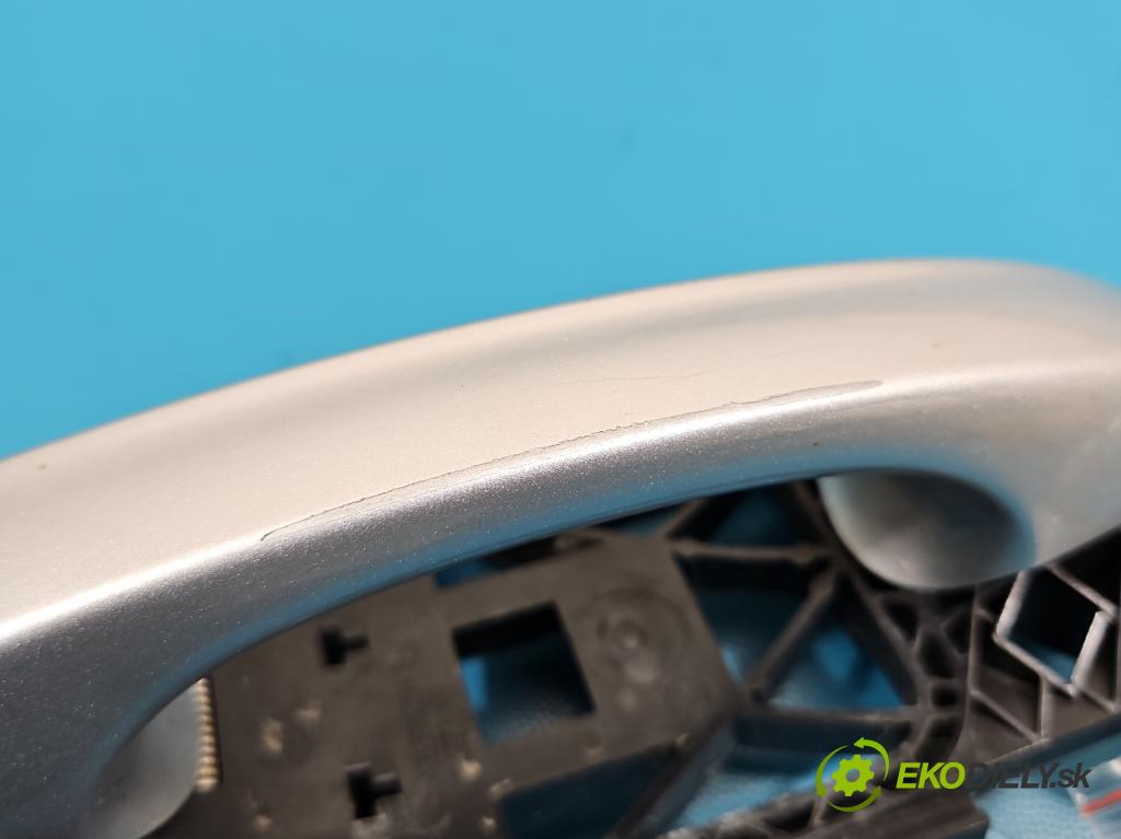 Skoda Scala 2019- 1.5 TSI 150 HP manual 110 kW 1498 cm3 5- rukoväť zadné pravé mimo: 5N0839885H (Kľučka dverí ostatné)