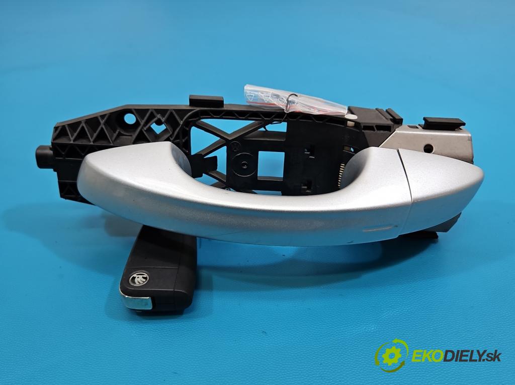 Skoda Scala 2019- 1.5 TSI 150 HP manual 110 kW 1498 cm3 5- rukoväť predné ľavé mimo: 5N0837885H (Kľučka dverí vonkajšia predná ľavá)