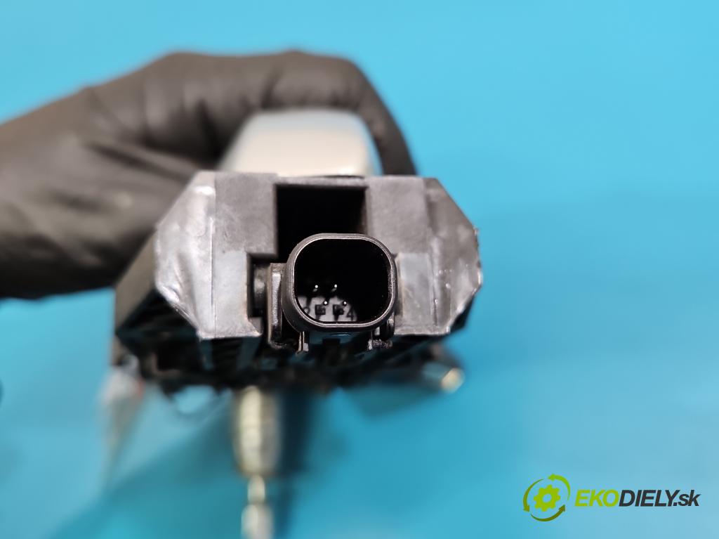 Skoda Scala 2019- 1.5 TSI 150 HP manual 110 kW 1498 cm3 5- rukoväť predné ľavé mimo: 5N0837885H (Kľučka dverí vonkajšia predná ľavá)