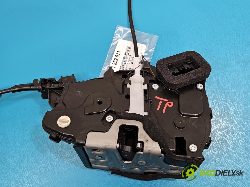 Skoda Scala 2019- 1.5 TSI 150 HP manual 110 kW 1498 cm3 5- zámok zadné pravý 10A839016B