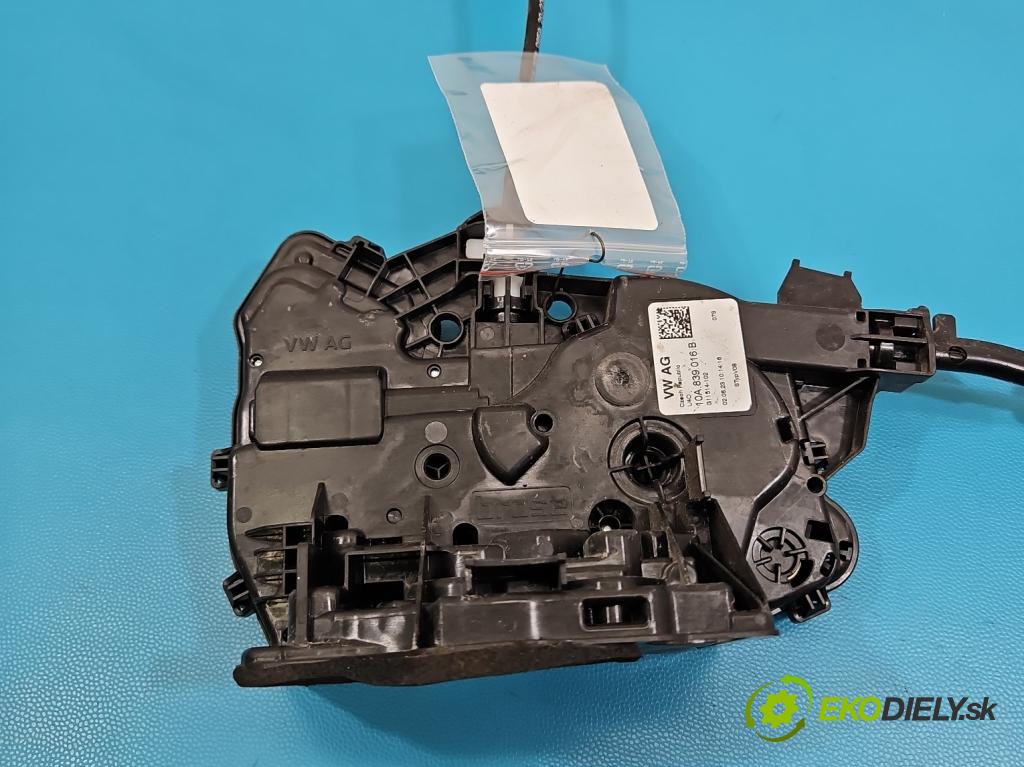 Skoda Scala 2019- 1.5 TSI 150 HP manual 110 kW 1498 cm3 5- zámok zadné pravý 10A839016B