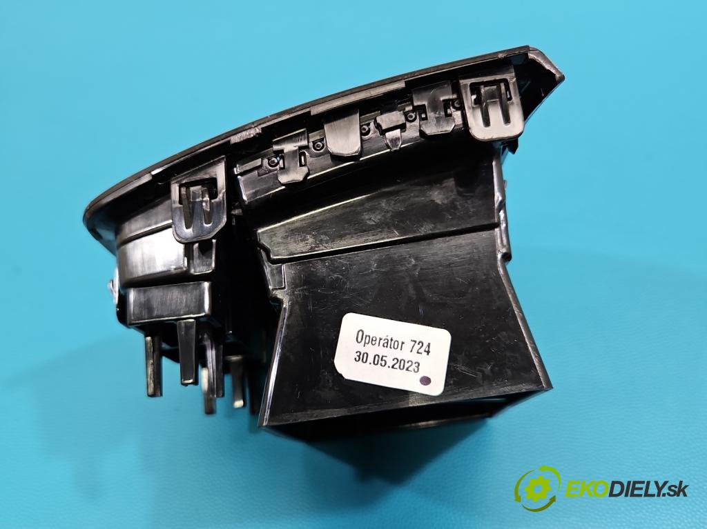 Skoda Scala 2019- 1.5 TSI 150 hp manual 110 kW 1498 cm3 5- Mřížka: topení 654819203D