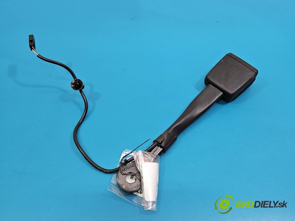 Skoda Scala 2019- 1.5 TSI 150 HP manual 110 kW 1498 cm3 5- pas bezpečnosť: predné ľavý 654857755A