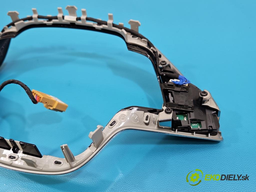 Skoda Scala 2019- 1.5 TSI 150 HP manual 110 kW 1498 cm3 5- prepínač multifunkční: řízení: 5E3919719H (Prepínacie páčky pod volantom)