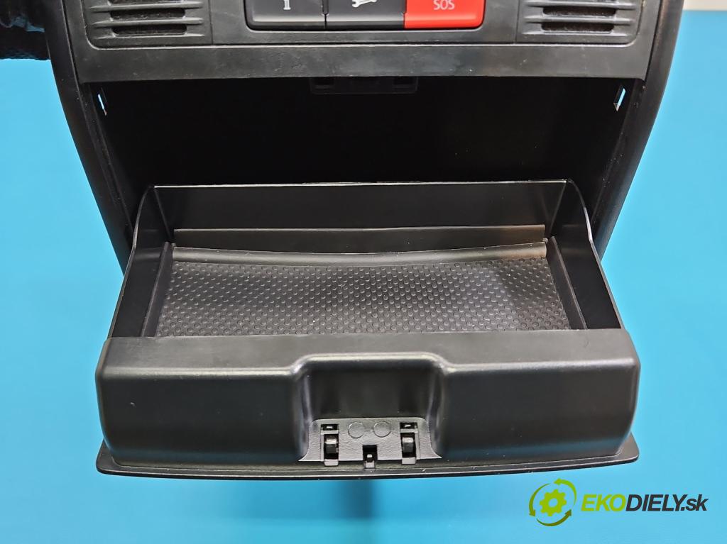 Skoda Scala 2019- 1.5 TSI 150 HP manual 110 kW 1498 cm3 5- svetlo / reflektor interiéra 657868837B