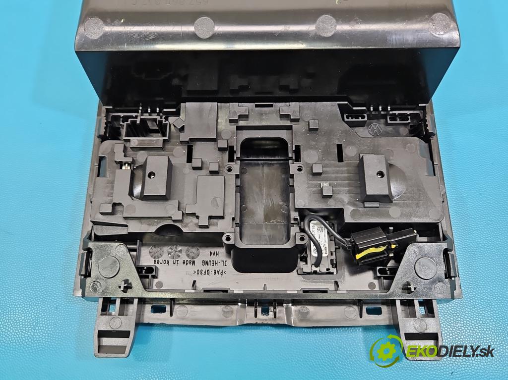 Skoda Scala 2019- 1.5 TSI 150 HP manual 110 kW 1498 cm3 5- svetlo / reflektor interiéra 657868837B