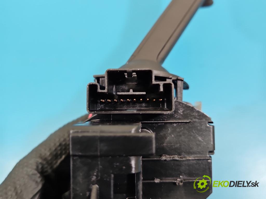 Skoda Scala 2019- 1.5 TSI 150 HP manual 110 kW 1498 cm3 5- prepínač komplex: 2Q0953521AB (Prepínacie páčky pod volantom)