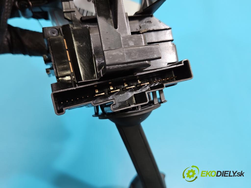 Skoda Scala 2019- 1.5 TSI 150 HP manual 110 kW 1498 cm3 5- prepínač komplex: 2Q0953521AB (Prepínacie páčky pod volantom)