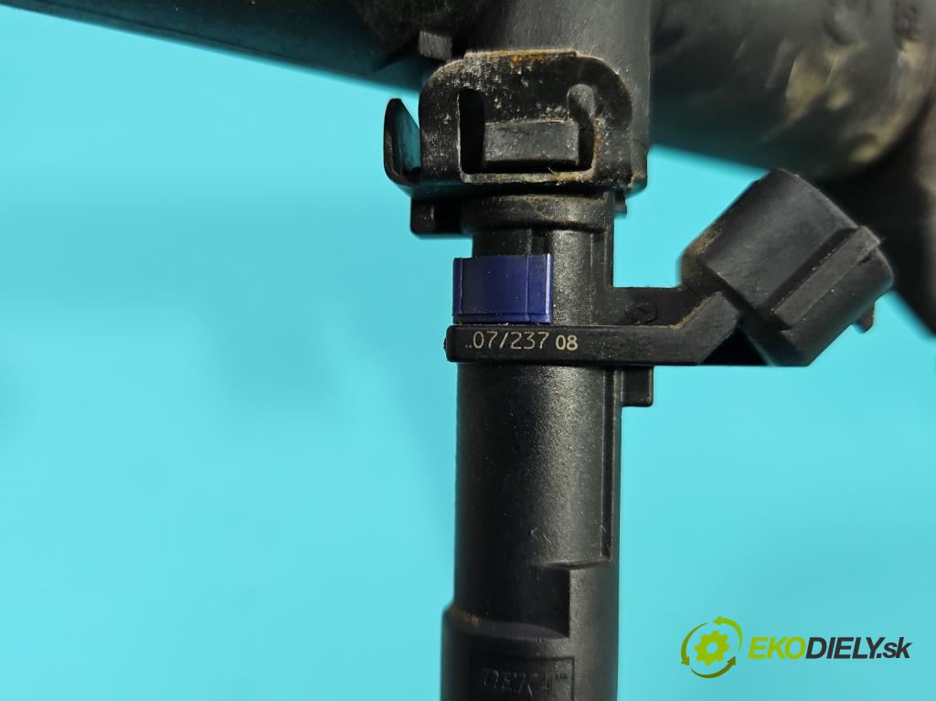 Citroen C4 Grand picasso I 2006-2013 2.0 16V 140 hp automatic 103 kW 1997 cm3 5- vstřikovač 8050P06834 (Vstřikovač paliva)