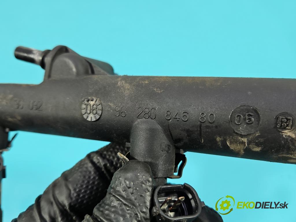 Citroen C4 Grand picasso I 2006-2013 2.0 16V 140 hp automatic 103 kW 1997 cm3 5- vstřikovač 8050P06834 (Vstřikovač paliva)