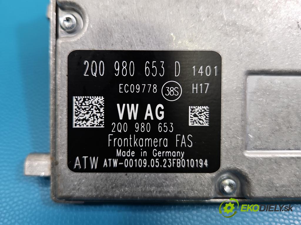 Skoda Scala 2019- 1.5 TSI 150 HP manual 110 kW 1498 cm3 5- Kamera predné 2Q0980653D