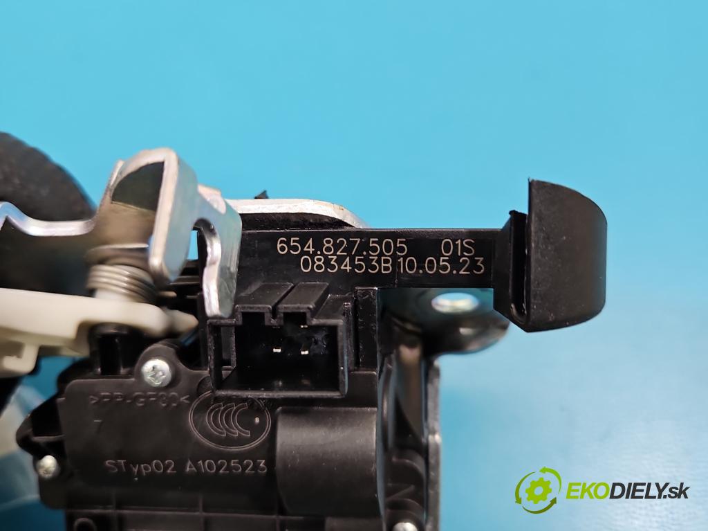 Skoda Scala 2019- 1.5 TSI 150 HP manual 110 kW 1498 cm3 5- zámok kufrové dvere zadné 654827505