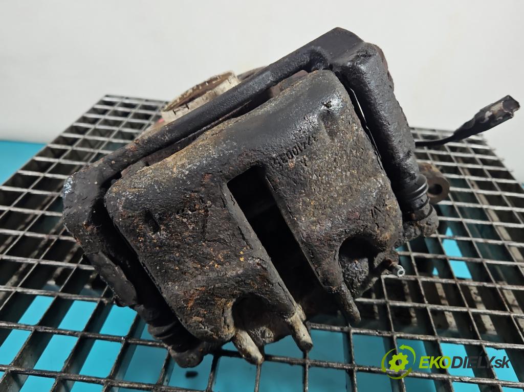 Fiat Scudo II 2006-2016 2.0 jtd 120 hp manual 88 kW 1997 cm3 5- brzdič přední pravý  (Klika dveří ostatní)