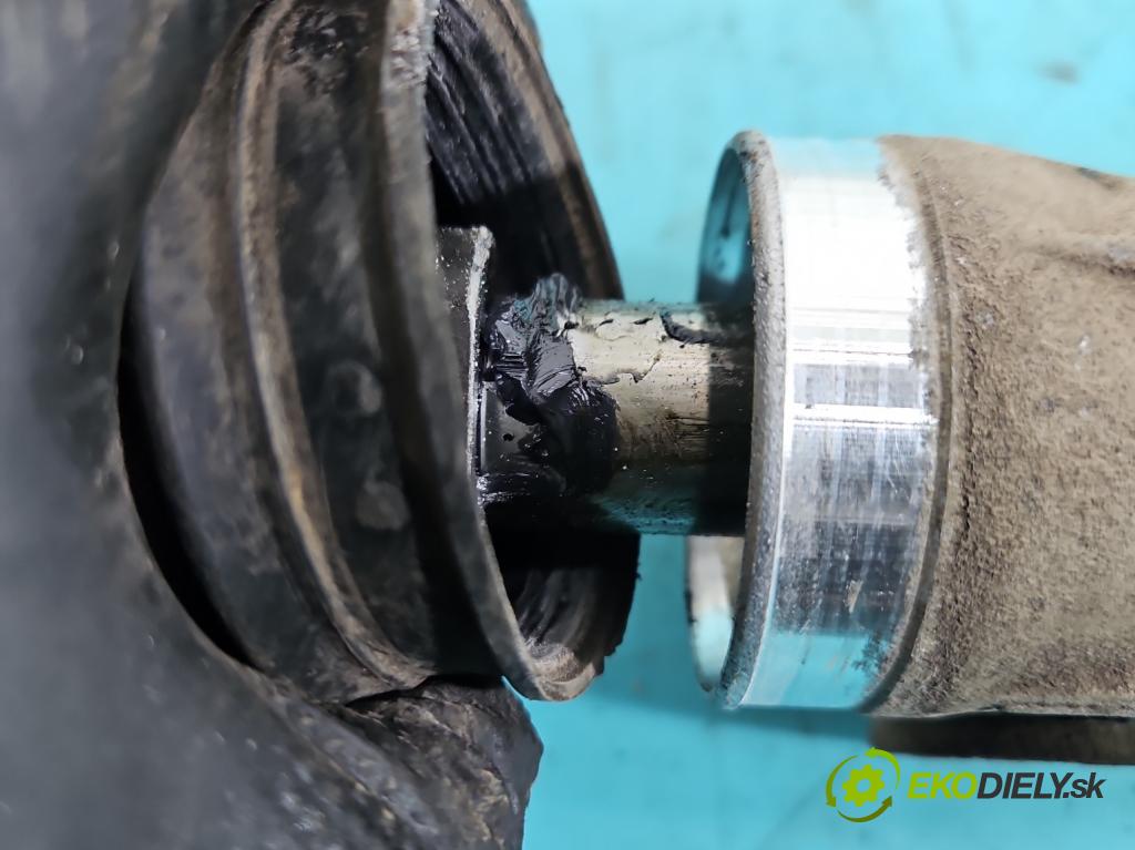 Toyota Aygo 2005-2014 1.0 12V 68 HP manual 50 kW 998 cm3 5- Ozubené kolo: volant LY301320A