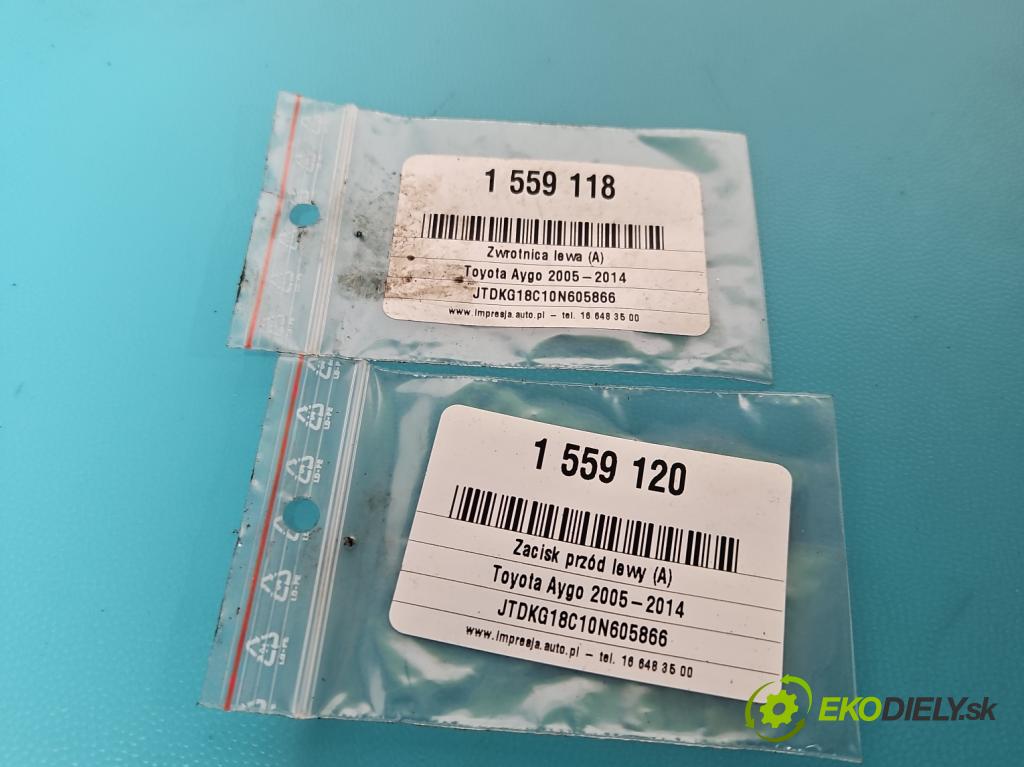 Toyota Aygo 2005-2014 1.0 12V 68 HP manual 50 kW 998 cm3 5- brzdič predné ľavý  (Kľučka dverí ostatné)