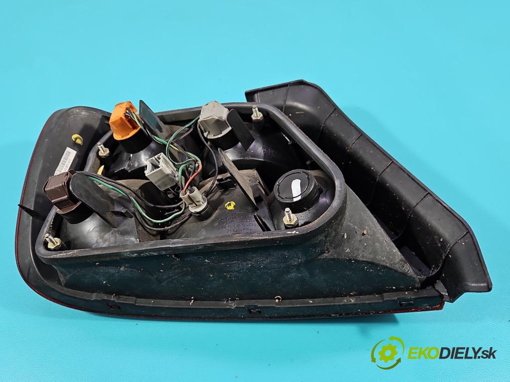 Honda Accord VI 1998-2002 2.0 16V 147 hp manual 108 kW 1997 cm3 4- světlo zadní pravé  (Klika dveří ostatní)