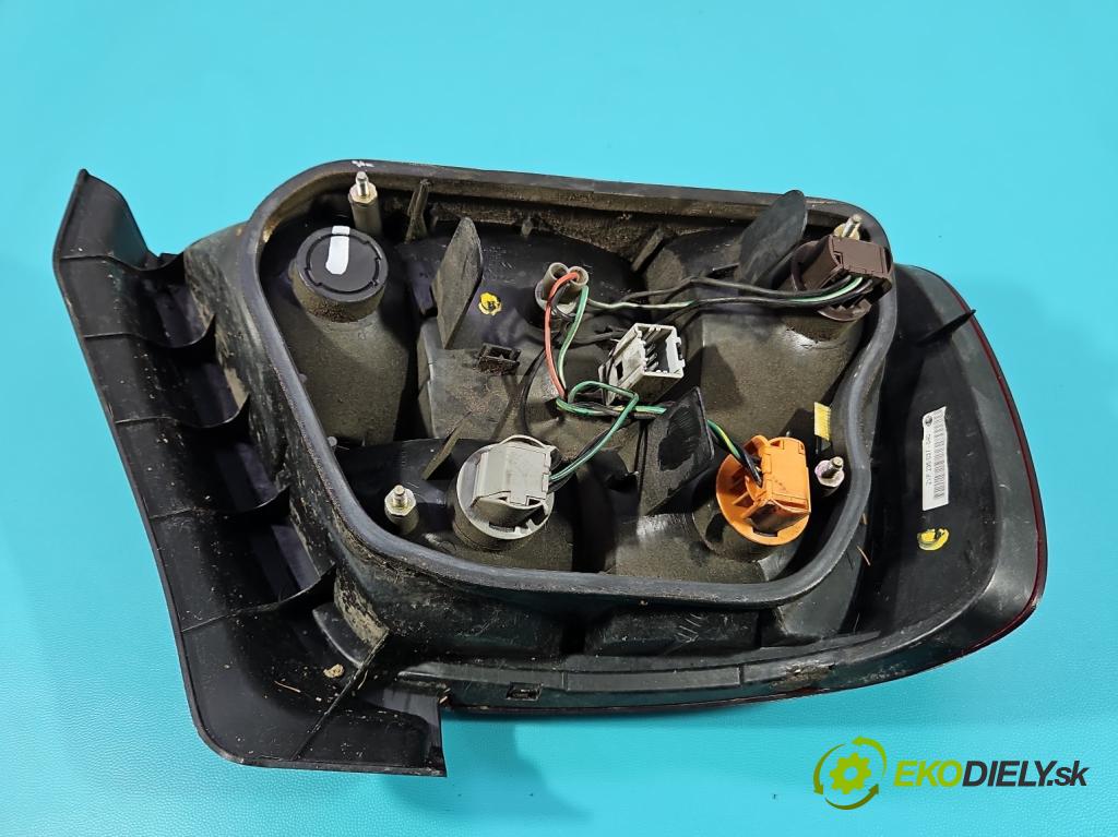 Honda Accord VI 1998-2002 2.0 16V 147 hp manual 108 kW 1997 cm3 4- světlo zadní pravé  (Klika dveří ostatní)