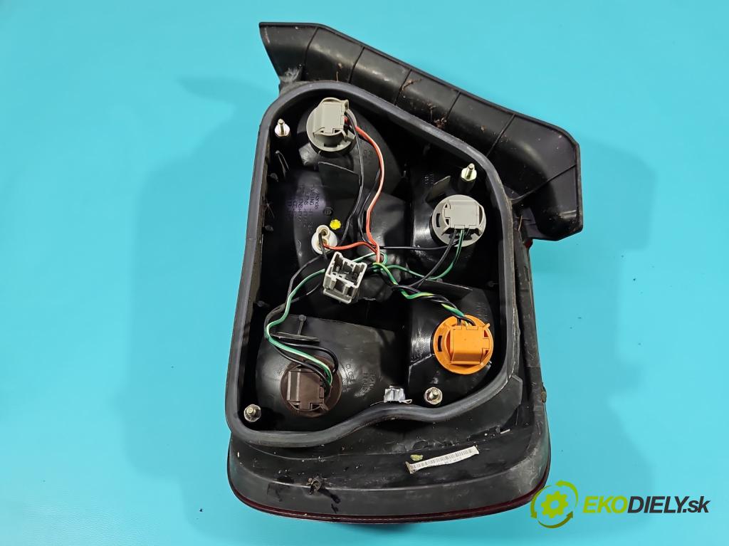 Honda Accord VI 1998-2002 2.0 16V 147 hp manual 108 kW 1997 cm3 4- světlo zadní levé  (Klika dveří ostatní)