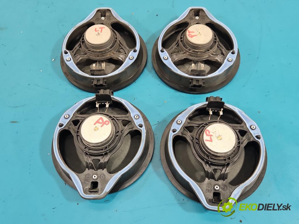 Mercedes B W246  2011-2018 2.1 cdi 136hp automatic 100 kW 2143 cm3 5- reproduktory komplet A01903104