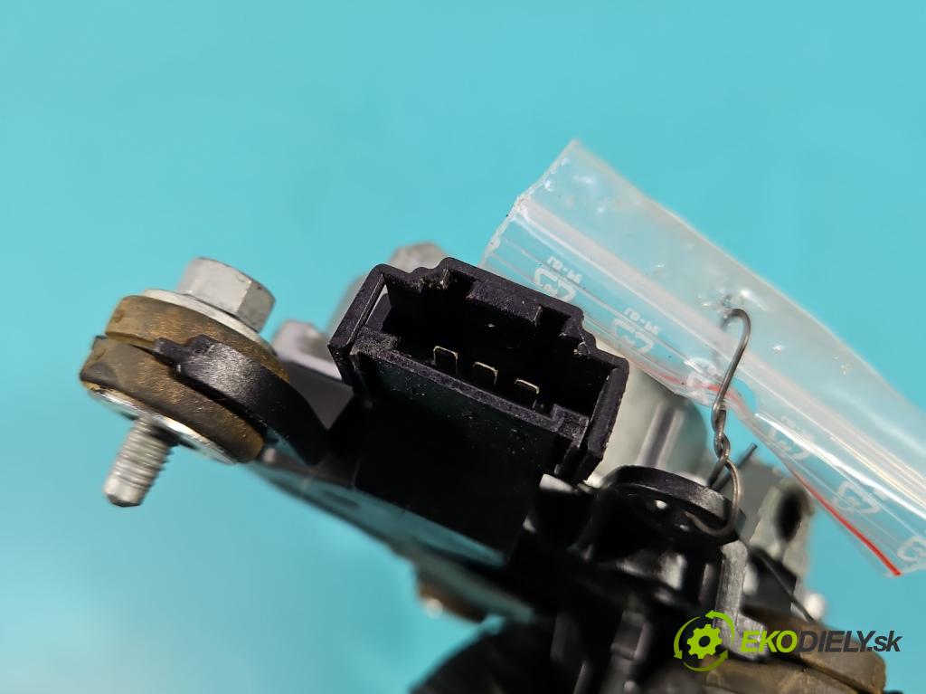 Mercedes B W246  2011-2018 2.1 cdi 136 HP automatic 100 kW 2143 cm3 5- motor stieračov zadné A2469061701