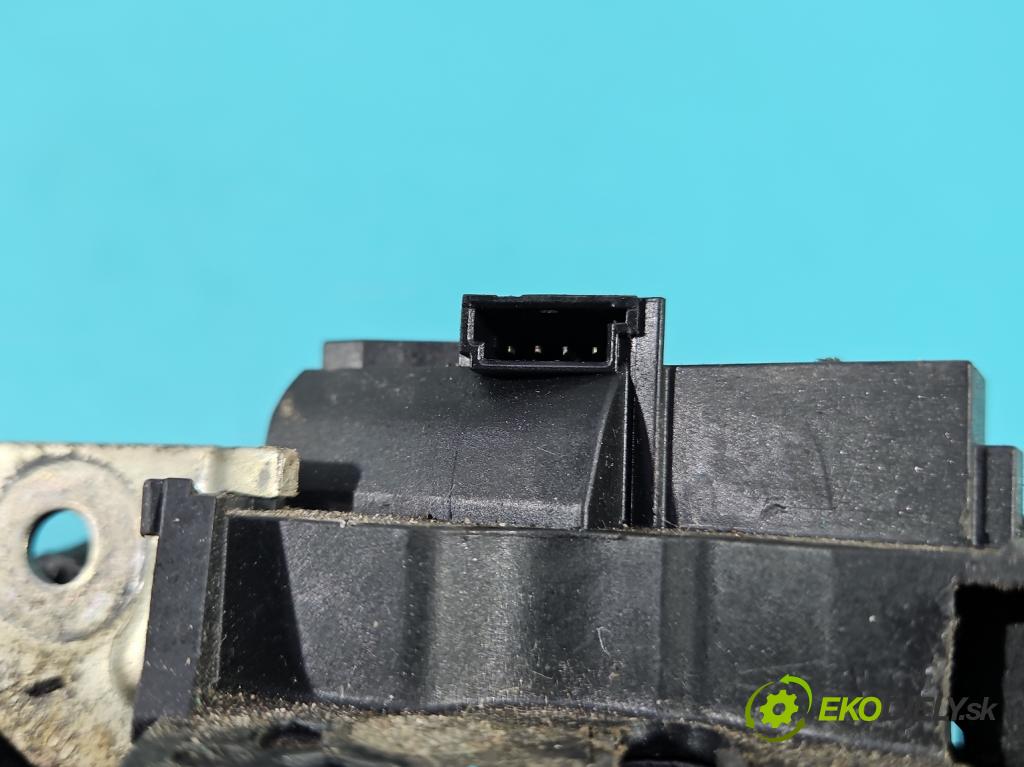 Mercedes B W246 2011-2018 2.1 cdi 136 HP automatic 100 kW 2143 cm3 5- zámok kufrové dvere zadné